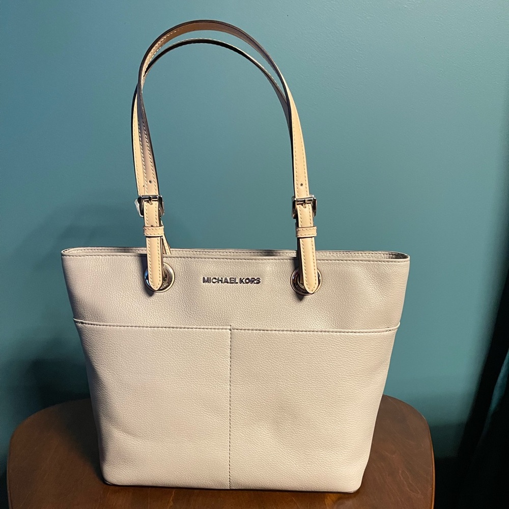 Michael Kors Bedford tote. New with tag original tissue inside